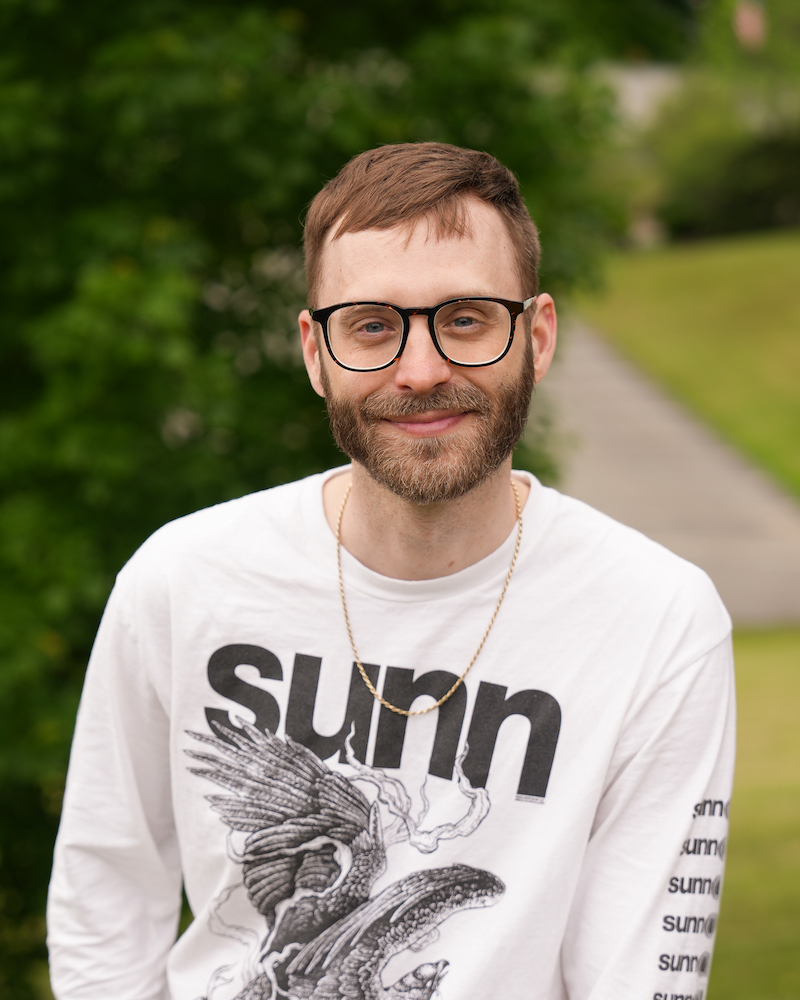 Headshot of Aaron R.