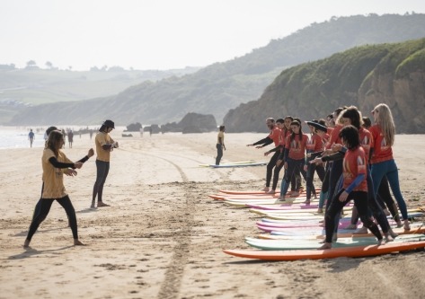 group-surf-lesson