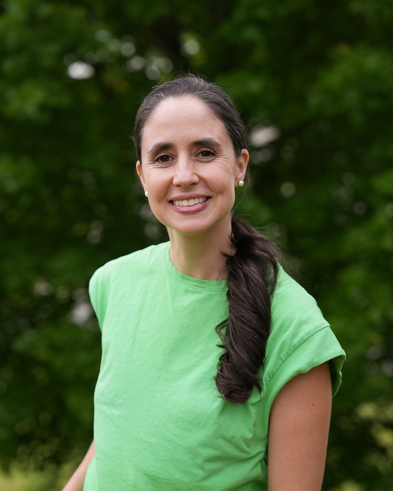 Headshot of Juliana G.